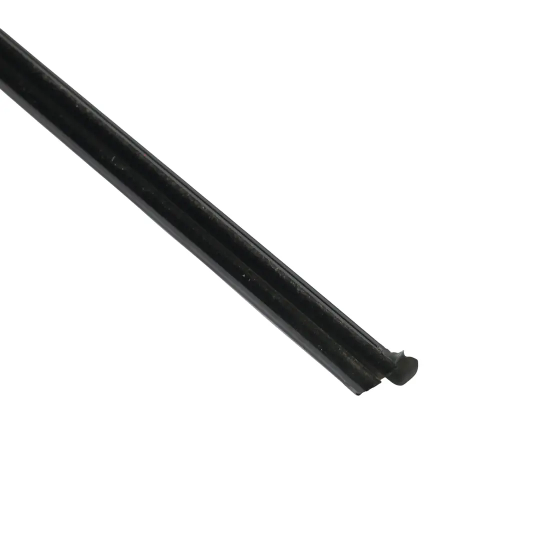 Joint D'Ouverture De Vitre De Portière Arrière Droit pour VW Tiguan AX1 à propos du numéro de pièce 5NA839480 VW Tiguan AX1 Joint D'Ouverture De Vitre De Portière Arrière Droit - SKU 5NA839480 - Numéro de pièce 5NA839480