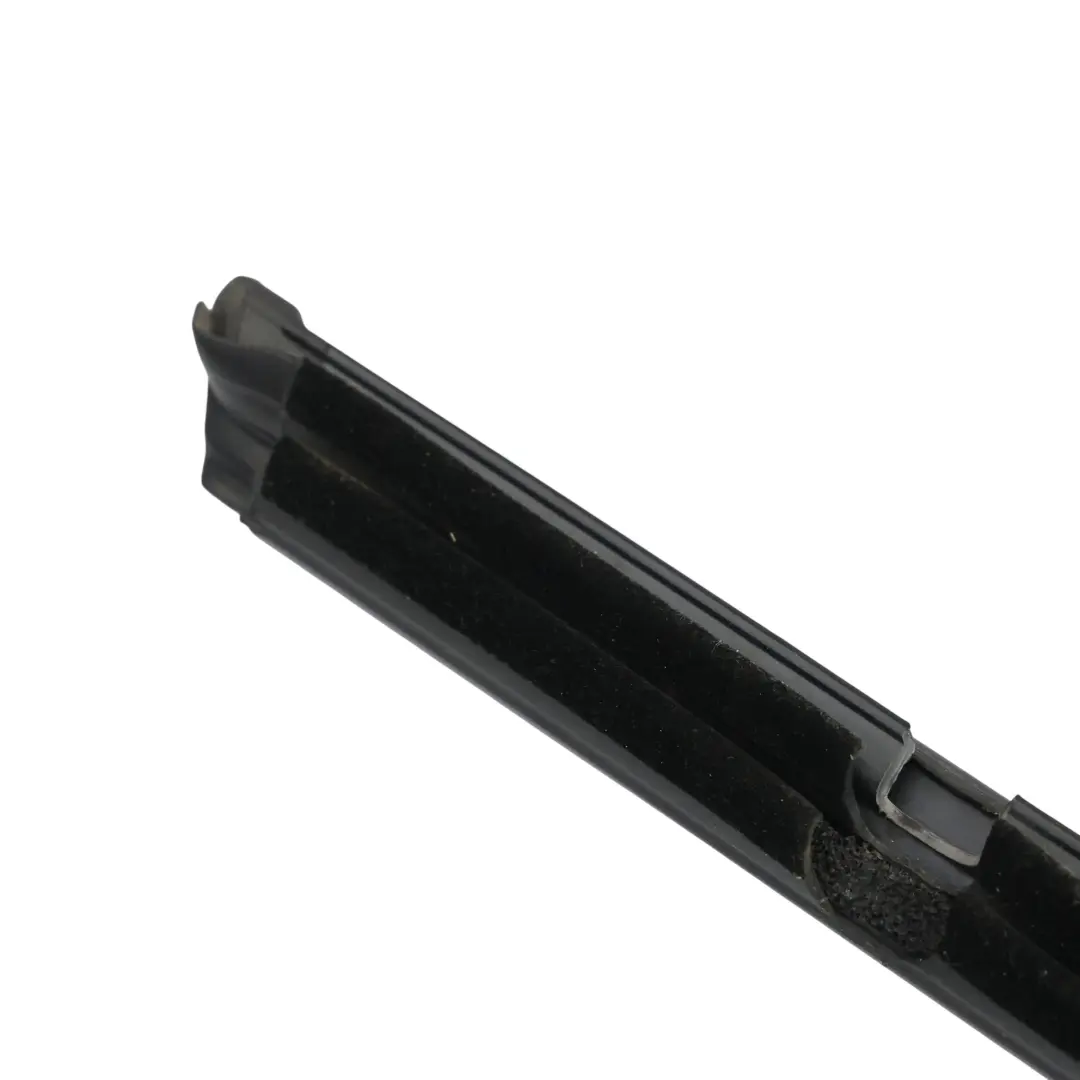 VW Tiguan AX1 Joint D'Ouverture De Vitre De Portière Arrière Droit - SKU 5NA839480 - Numéro de pièce 5NA839480