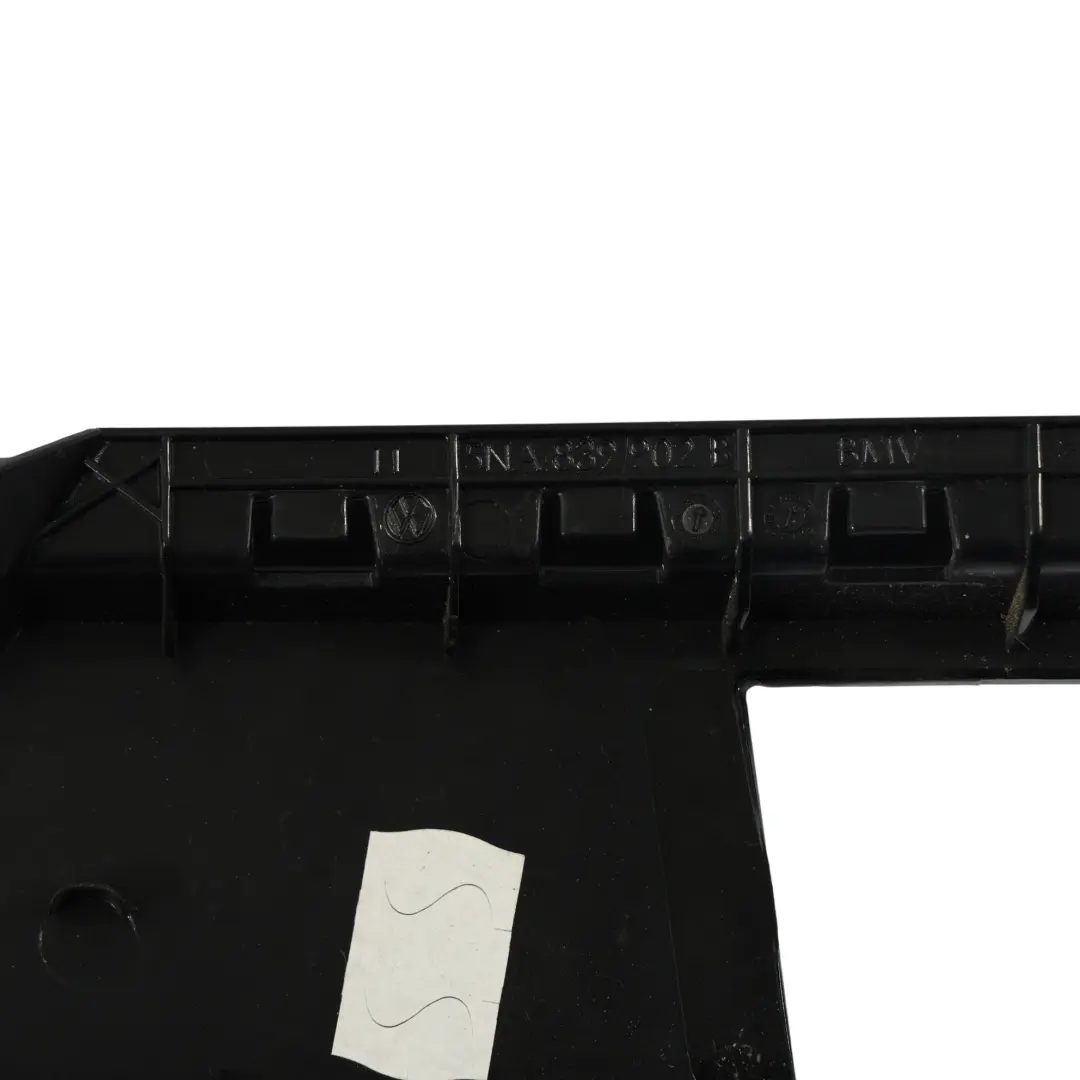 Garniture Extérieure Montant B Porte Arrière Droite pour VW Tiguan AX1 à propos du numéro de pièce 5NA839902B VW Tiguan AX1 Garniture Extérieure Montant B Porte Arrière Droite - SKU 5NA839902B - Numéro de pièce 5NA839902B