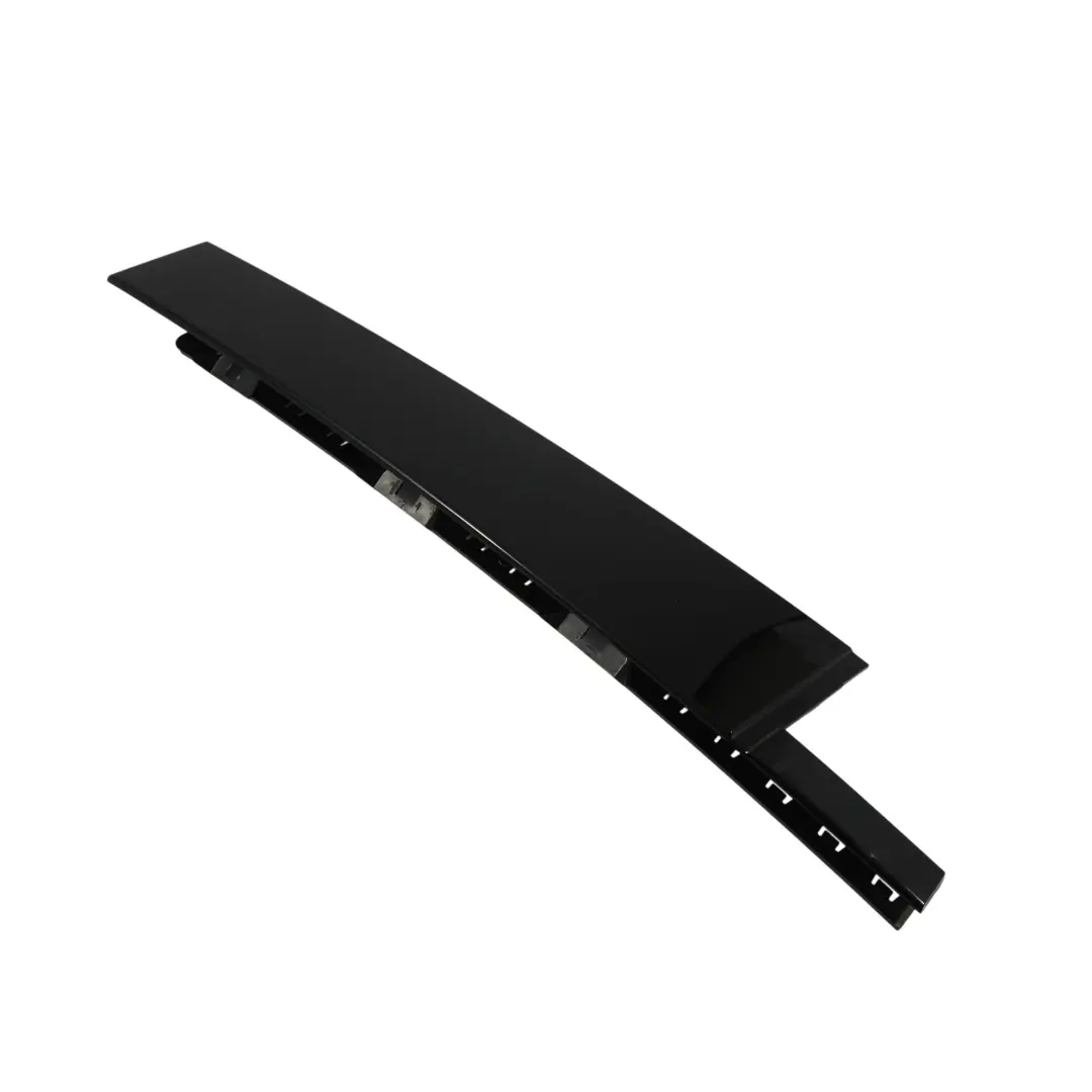 Garniture Extérieure Montant B Porte Arrière Droite pour VW Tiguan AX1 à propos du numéro de pièce 5NA839902B VW Tiguan AX1 Garniture Extérieure Montant B Porte Arrière Droite - SKU 5NA839902B - Numéro de pièce 5NA839902B