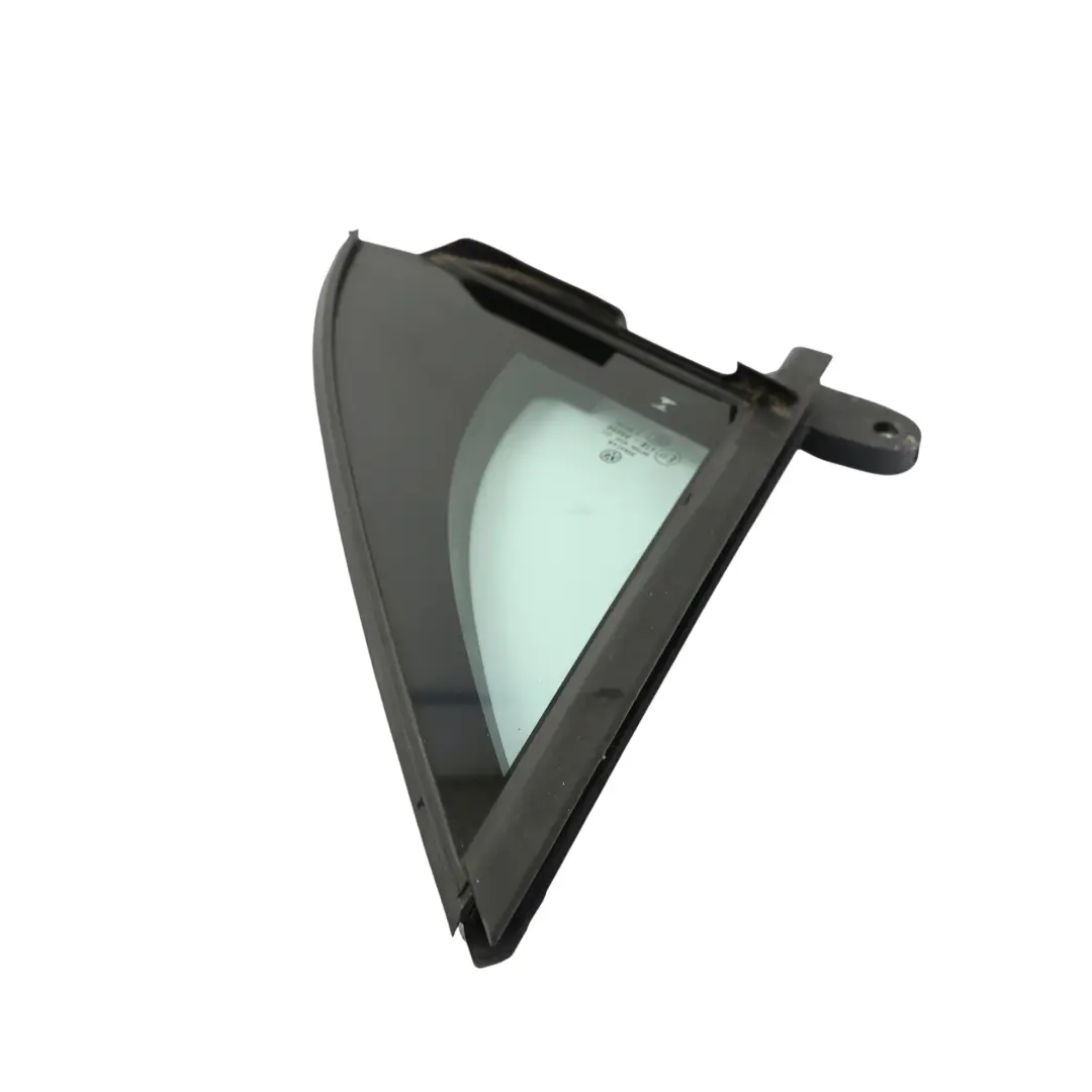 Ventana Lateral Triángulo Fijo Cristal AS2 Delantero Derecho para VW Tiguan AX1 con número de pieza 5NA845114F VW Tiguan AX1 Ventana Lateral Triángulo Fijo Cristal AS2 Delantero Derecho - SKU 5NA845114F - Número de pieza 5NA845114F