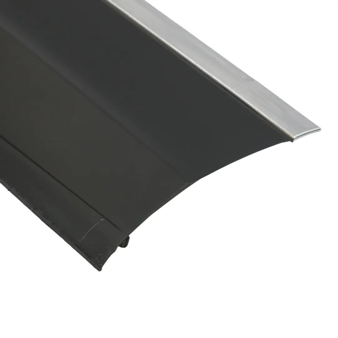 Striscia Rivestimento Inferiore Porta Posteriore Sinistra per Volkswagen Tiguan AX1 con numero di parte 5NA854949P Volkswagen Tiguan AX1 Striscia Rivestimento Inferiore Porta Posteriore Sinistra - SKU 5NA854949P - Numero di parte 5NA854949P