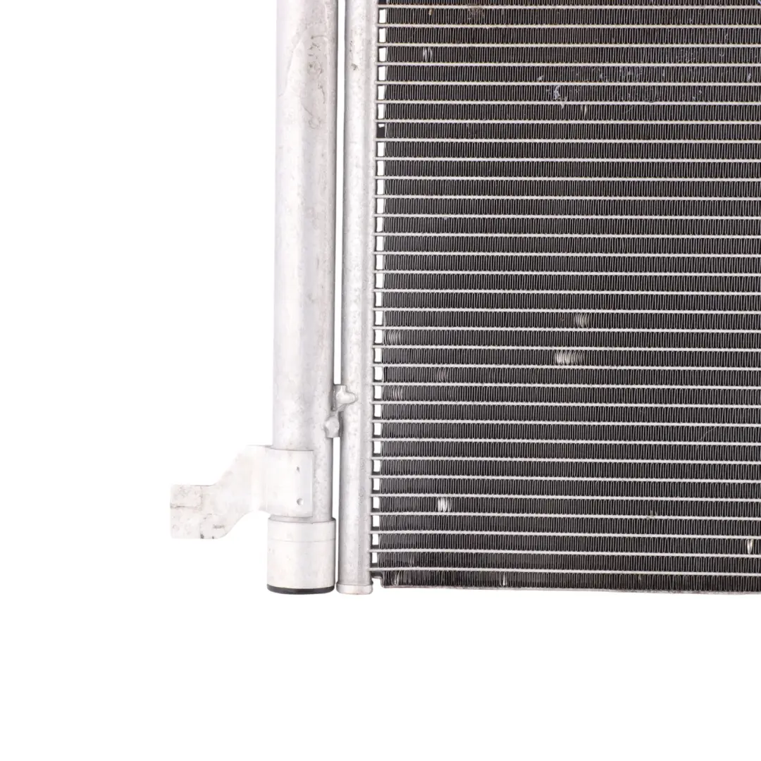 Radiator Engine Cooling Coolant Water Unit to VW Volkswagen Golf MK7 with Part number 5Q0816411AR VW Volkswagen Golf MK7 Radiator Engine Cooling Coolant Water Unit - SKU 5Q0816411AR - Part number 5Q0816411AR