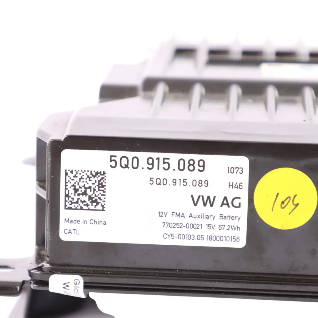Auxiliary Battery Start Stop Control Module to Volkswagen Golf VII with Part number 5Q0915089 Volkswagen Golf VII Auxiliary Battery Start Stop Control Module - SKU 5Q0915089 - Part number 5Q0915089