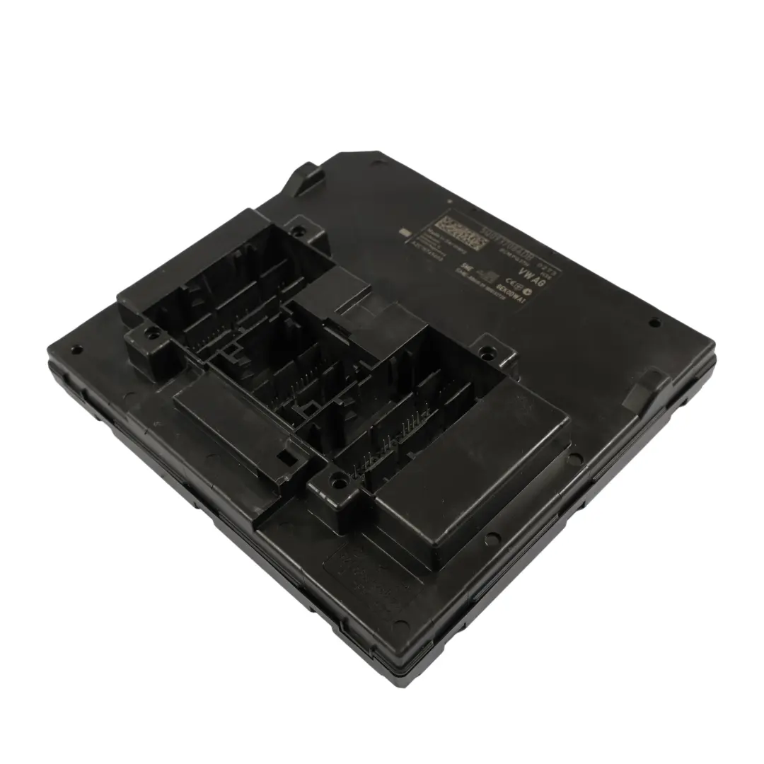 VW Golf MK7 Module Commande Carrosserie Commande ECU Alimentation - SKU 5Q0937084DB - Numéro de pièce 5Q0937084DB