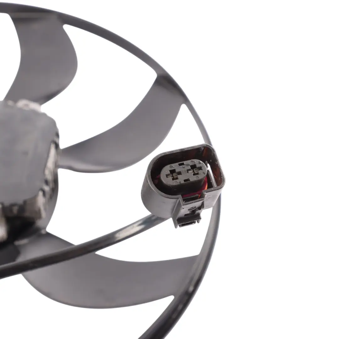 Radiatore Ventola Motore Raffreddamento Ventola 320W per Audi A3 S3 8V con numero di parte 5Q0959455BJ Audi A3 S3 8V Radiatore Ventola Motore Raffreddamento Ventola 320W - SKU 5Q0959455BJ - Numero di parte 5Q0959455BJ