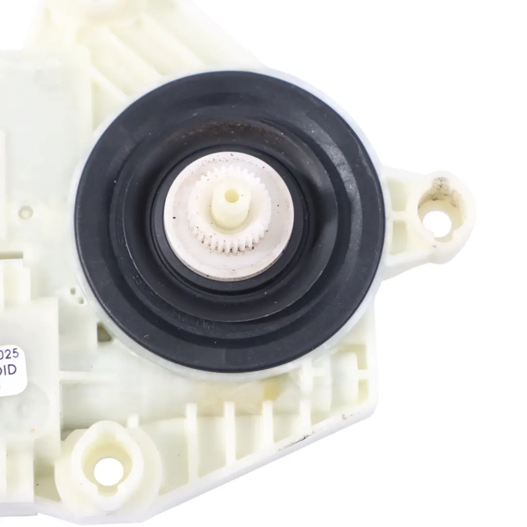 Motore Regolatore Alzacristalli Posteriore Sinistro 5Q4959811A per VW Golf VII 7 con numero di parte 5Q4959811F VW Golf VII 7 Motore Regolatore Alzacristalli Posteriore Sinistro 5Q4959811A - SKU 5Q4959811F - Numero di parte 5Q4959811F