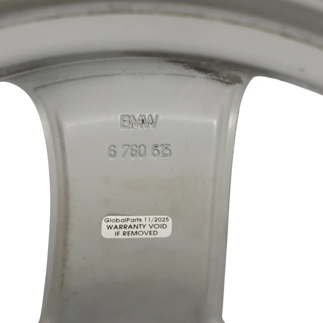 Felga Aluminiowa 17" Star Spoke - 122 ET:20 8J do BMW E60 E61 o numerze 6760615 BMW E60 E61 Felga Aluminiowa 17" Star Spoke - 122 ET:20 8J - SKU 6760615-3 - Numer Części 6760615