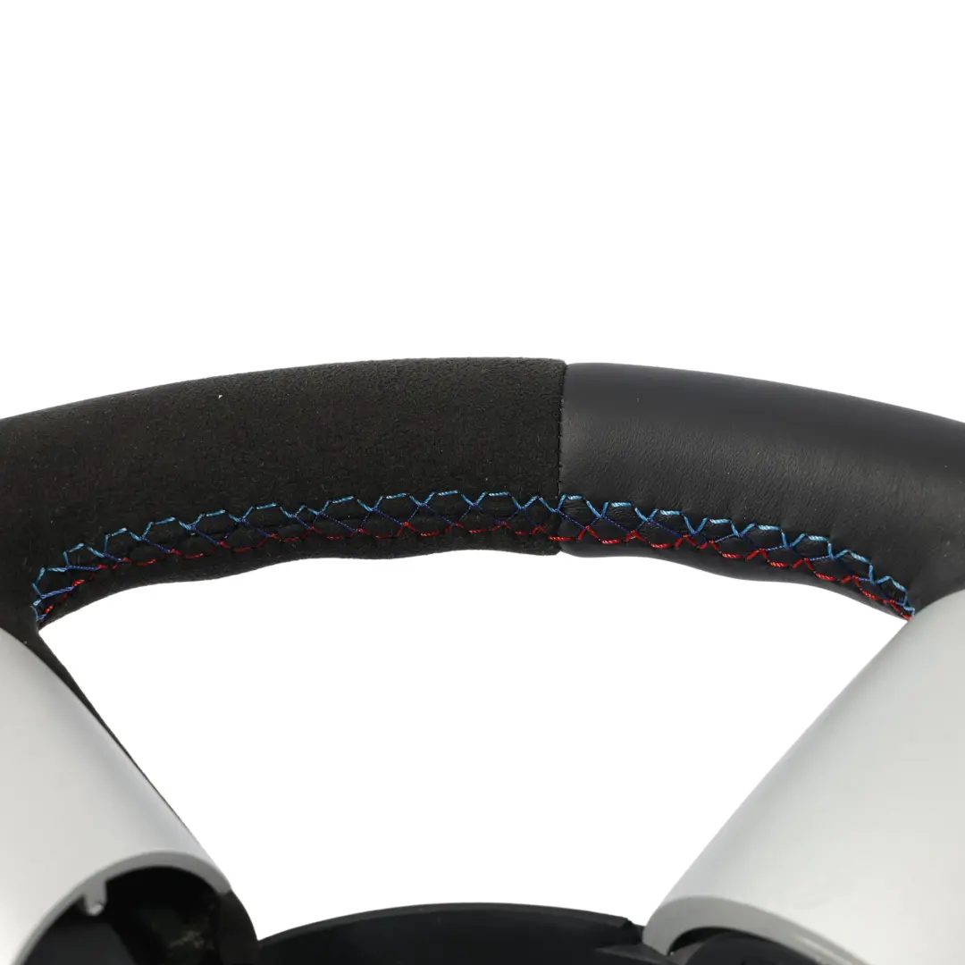 Nuova Pelle Nera Volante M-Tricolori Steptronic per Mini Cooper R50 R52 con numero di parte 6765660 Mini Cooper R50 R52 Nuova Pelle Nera Volante M-Tricolori Steptronic - SKU 6765660-1 - Numero di parte 6765660