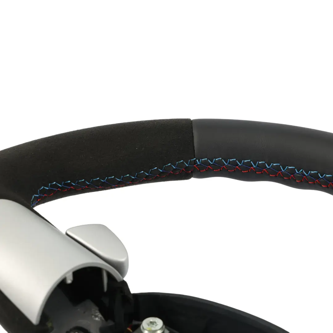 Leather Steering Wheel M-tricoloured Steptronic to Mini Cooper R50 R52 NEW Black with Part number 6765660 Mini Cooper R50 R52 NEW Black Leather Steering Wheel M-tricoloured Steptronic - SKU 6765660-1 - Part number 6765660