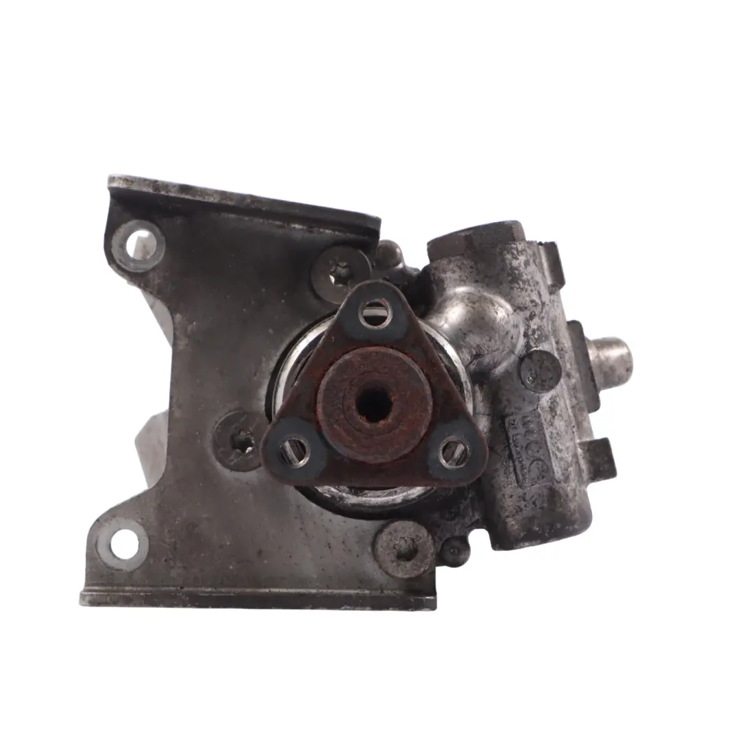 M57N2 Bomba de dirección asistida 7693974 para BMW E90 E91 E92 E93 325d 330d Diesel con número de pieza 6768169 BMW E90 E91 E92 E93 325d 330d Diesel M57N2 Bomba de dirección asistida 7693974 - SKU 6768169-5 - Número de pieza 6768169