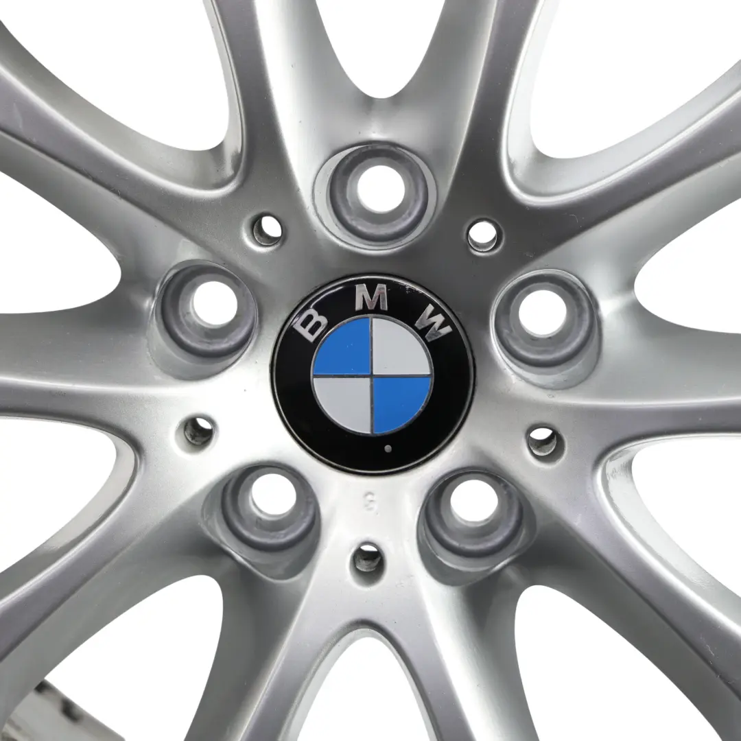 Roue arrière Jante en alliage 17" 8,5J V-Spoke 188 pour BMW E90 E91 E92 E93 à propos du numéro de pièce 6768855 BMW E90 E91 E92 E93 Roue arrière Jante en alliage 17" 8,5J V-Spoke 188 - SKU 6768855-5 - Numéro de pièce 6768855