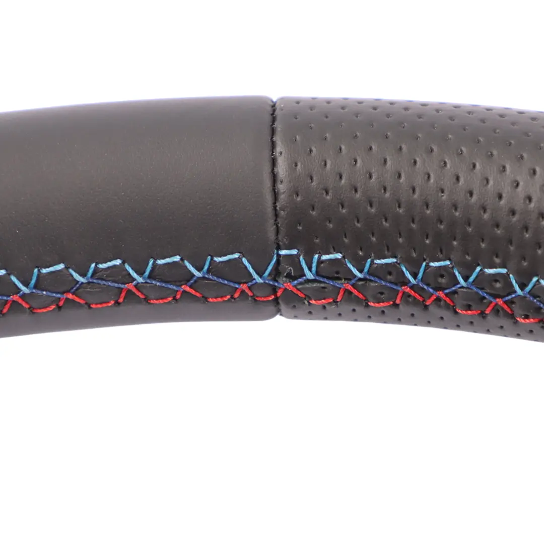 Kierownica NOWA Czarna Skóra Sport do BMW E60 E61 E63 E64 o numerze 6774458 BMW E60 E61 E63 E64 Kierownica NOWA Czarna Skóra Sport - SKU 6774458 - Numer Części 6774458