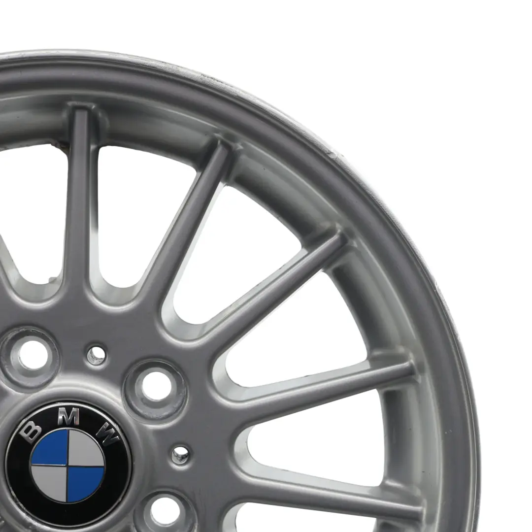 Cerchio in lega 16" 7J ET:34 Raggi radiali 32 per BMW E90 E91 con numero di parte 6775615 BMW E90 E91 Cerchio in lega 16" 7J ET:34 Raggi radiali 32 - SKU 6775615-2 - Numero di parte 6775615