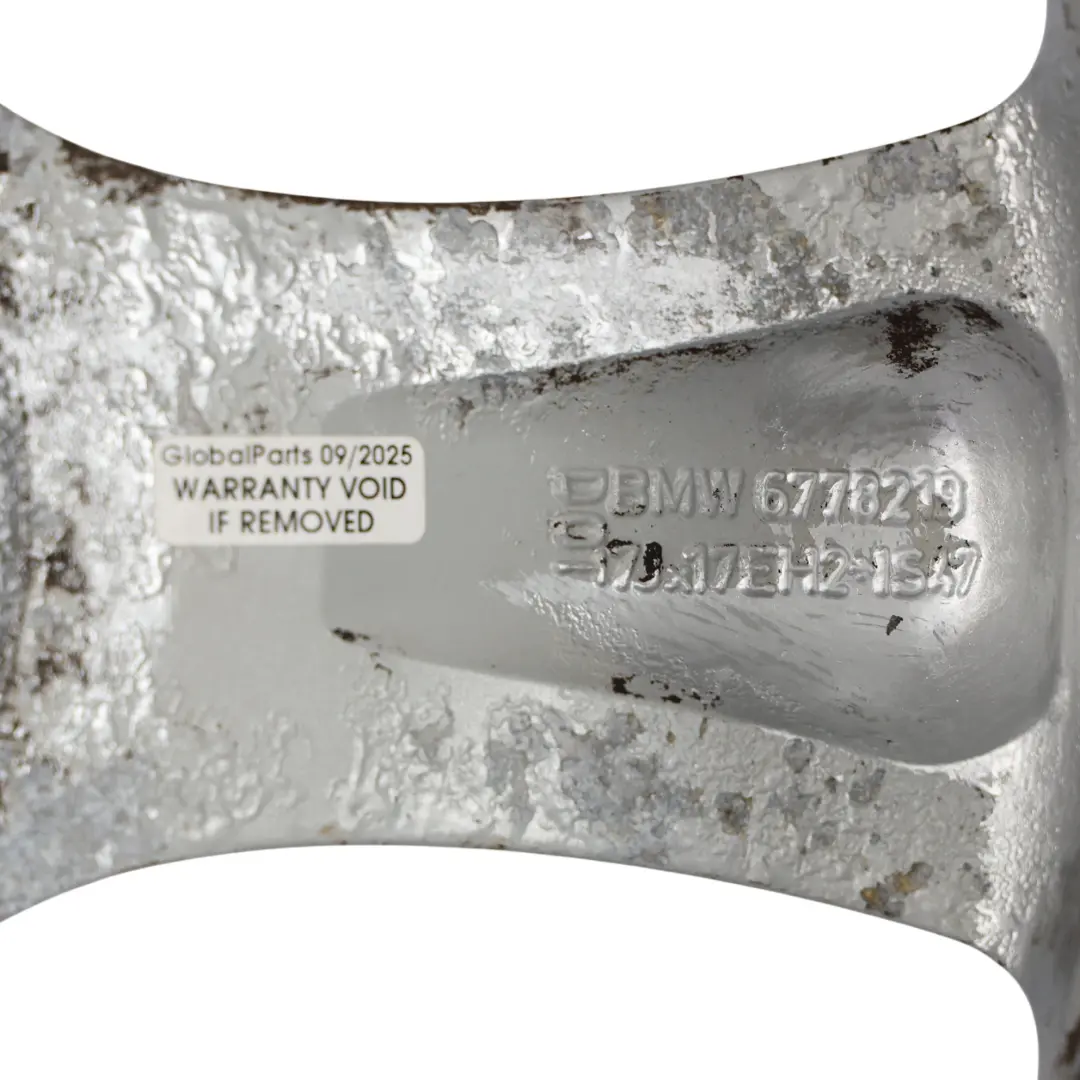 Silberne Leicht Metall Felge 17" ET:47 7J für BMW E81 E82 E87 mit Teilenummer 6778219 BMW E81 E82 E87 Silberne Leicht Metall Felge 17" ET:47 7J - SKU 6778219-7 - Teilenummer 6778219