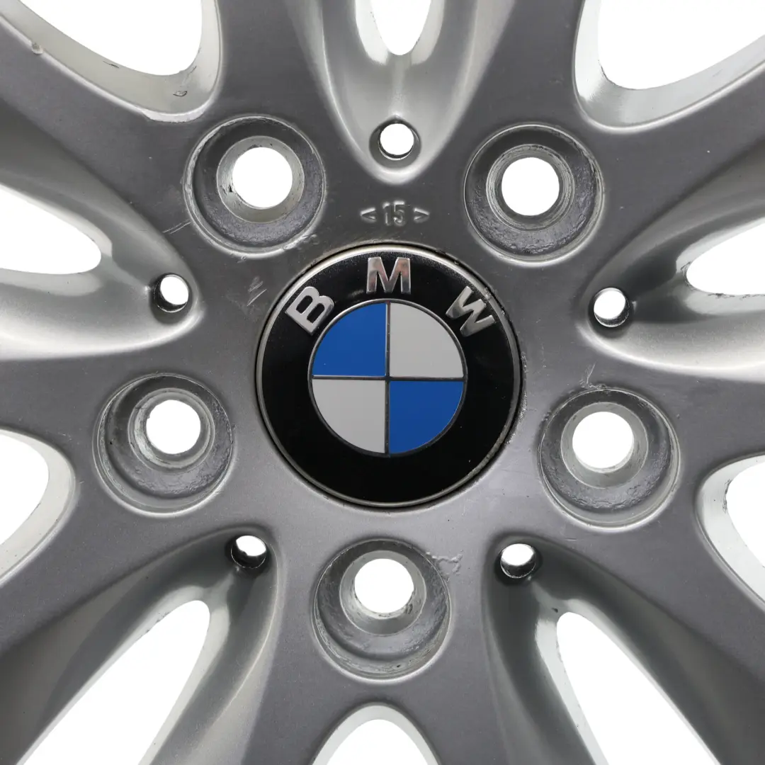 LlantaBMW E81 E82 E87 Silver Alloy 16" V-Spoke 229 ET:42 6,5J para con número de pieza 6779786 LlantaBMW E81 E82 E87 Silver Alloy 16" V-Spoke 229 ET:42 6,5J - SKU 6779786-2 - Número de pieza 6779786