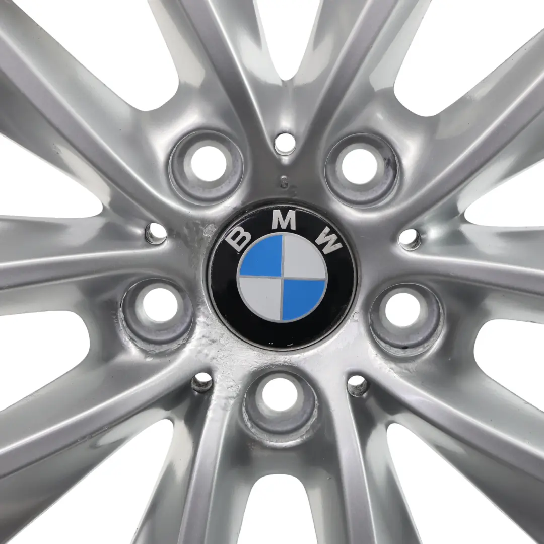 Cerchio in lega argento 18" 8J ET:43 V Spoke 307 per BMW F25 F26 con numero di parte 6787578 BMW F25 F26 Cerchio in lega argento 18" 8J ET:43 V Spoke 307 - SKU 6787578-1 - Numero di parte 6787578