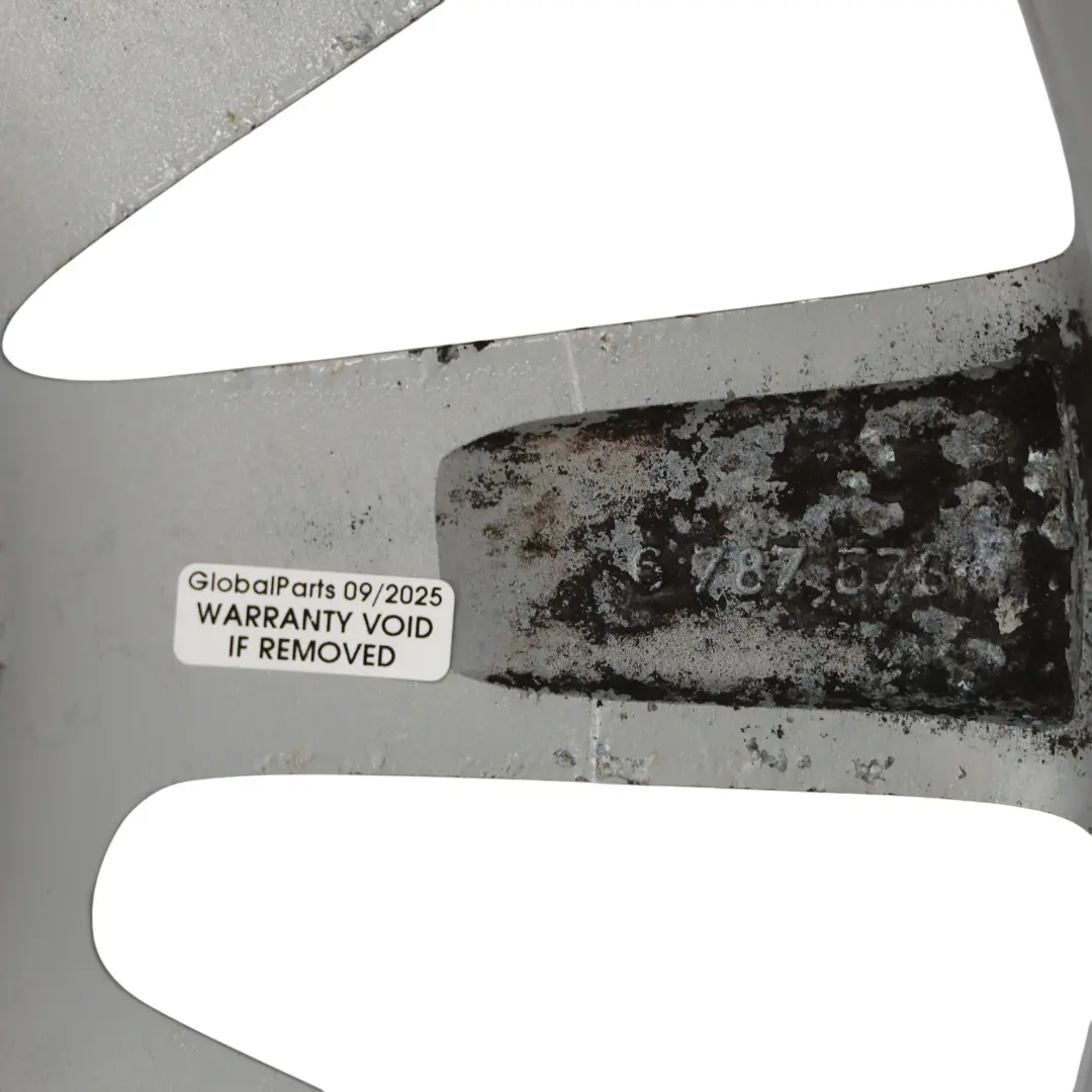 Felga Aluminiowa Srebrna 18" 8J ET:43 V 307 do BMW F25 F26 o numerze 6787578 BMW F25 F26 Felga Aluminiowa Srebrna 18" 8J ET:43 V 307 - SKU 6787578-2 - Numer Części 6787578