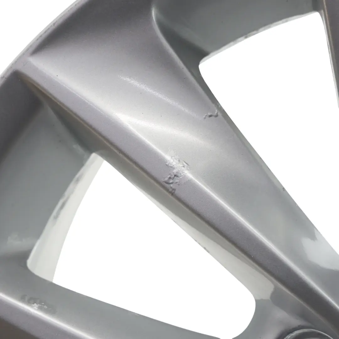 Alloy Rim 18" 8J ET:43 V Spoke 307 to BMW X3 F25 X4 F26 Silver Wheel with Part number 6787578 BMW X3 F25 X4 F26 Silver Wheel Alloy Rim 18" 8J ET:43 V Spoke 307 - SKU 6787578-3 - Part number 6787578