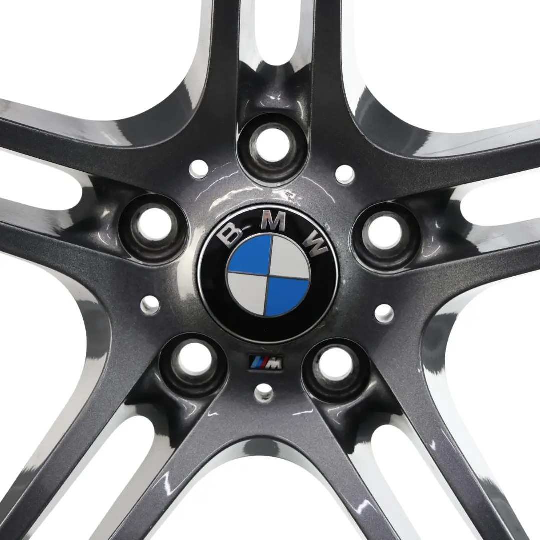 Jante alliage roues avant grises 19" M Double 313 8J ET:37 pour BMW E90 E92 à propos du numéro de pièce 6787647 BMW E90 E92 Jante alliage roues avant grises 19" M Double 313 8J ET:37 - SKU 6787647-6 - Numéro de pièce 6787647