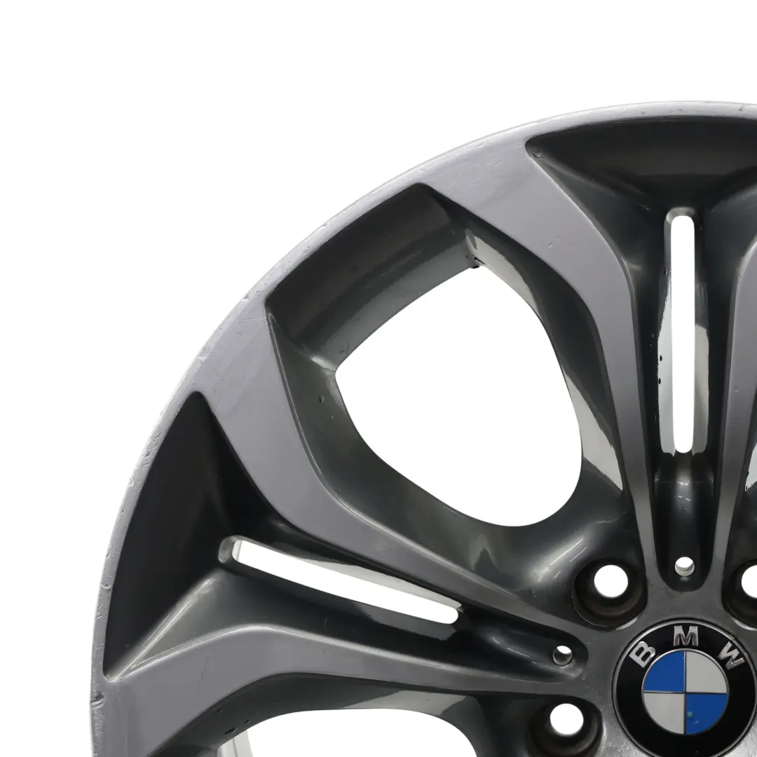 Cerchio Lega Anteriore 20" 10J ET:40 Y Raggi 336 per BMW X5 E70 X6 E71 con numero di parte 6788010 BMW X5 E70 X6 E71 Cerchio Lega Anteriore 20" 10J ET:40 Y Raggi 336 - SKU 6788010-5 - Numero di parte 6788010