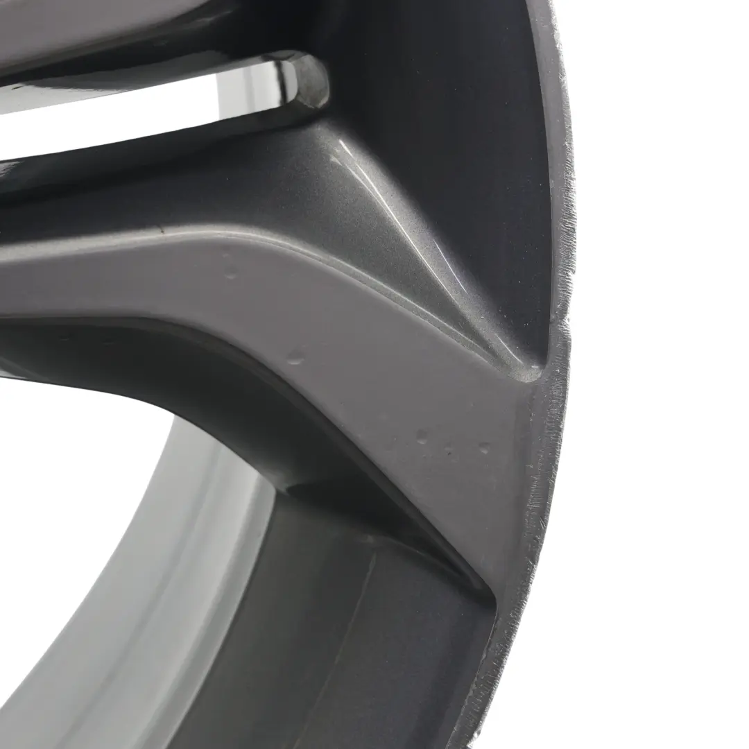 Cerchio Lega Anteriore 20" 10J ET:40 Y Raggi 336 per BMW X5 E70 X6 E71 con numero di parte 6788010 BMW X5 E70 X6 E71 Cerchio Lega Anteriore 20" 10J ET:40 Y Raggi 336 - SKU 6788010-5 - Numero di parte 6788010