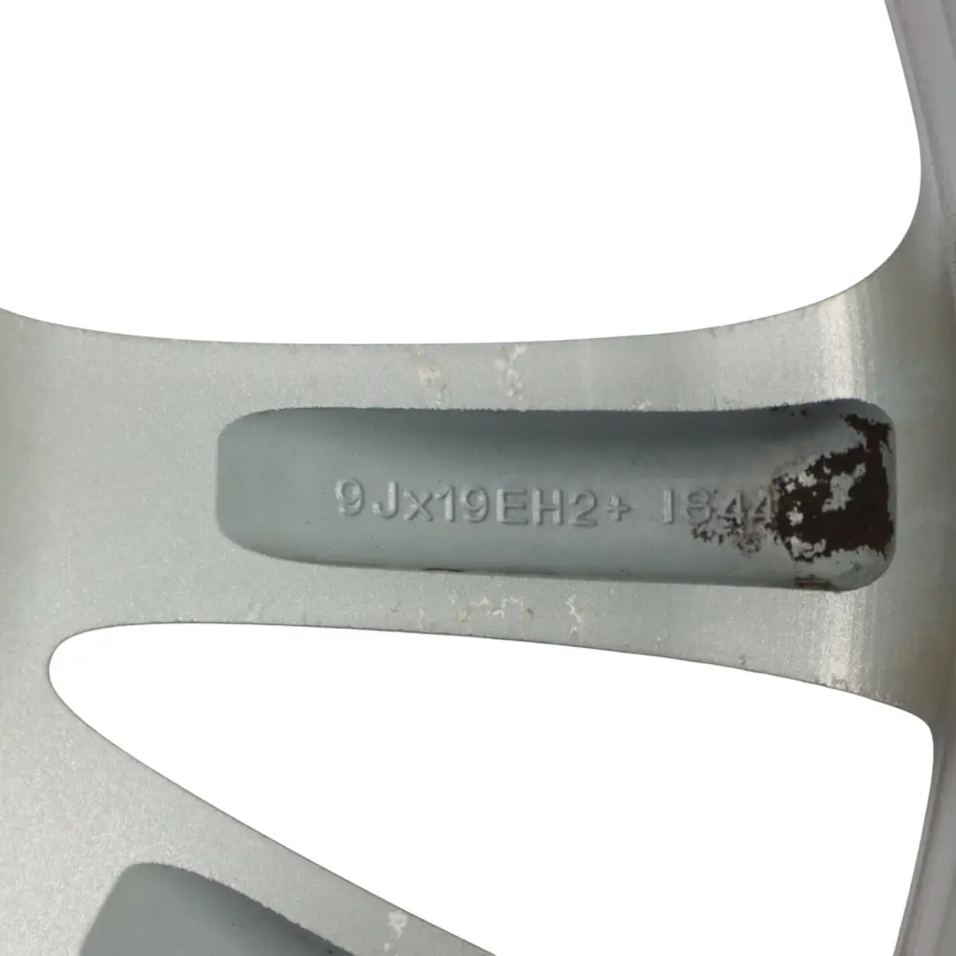 Jante Arrière Alliage 19" 9J ET:33 À Rayons En V 366 pour BMW F10 F11 F12 à propos du numéro de pièce 6794691 BMW F10 F11 F12 Jante Arrière Alliage 19" 9J ET:33 À Rayons En V 366 - SKU 6794691-3 - Numéro de pièce 6794691