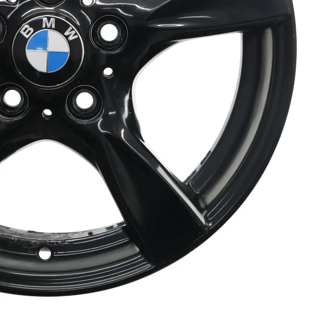 Llanta Aleación Negra 17" Radios Estrella 371 7J ET:47 para BMW E81 E82 E87 con número de pieza 6795561 BMW E81 E82 E87 Llanta Aleación Negra 17" Radios Estrella 371 7J ET:47 - SKU 6795561-5 - Número de pieza 6795561