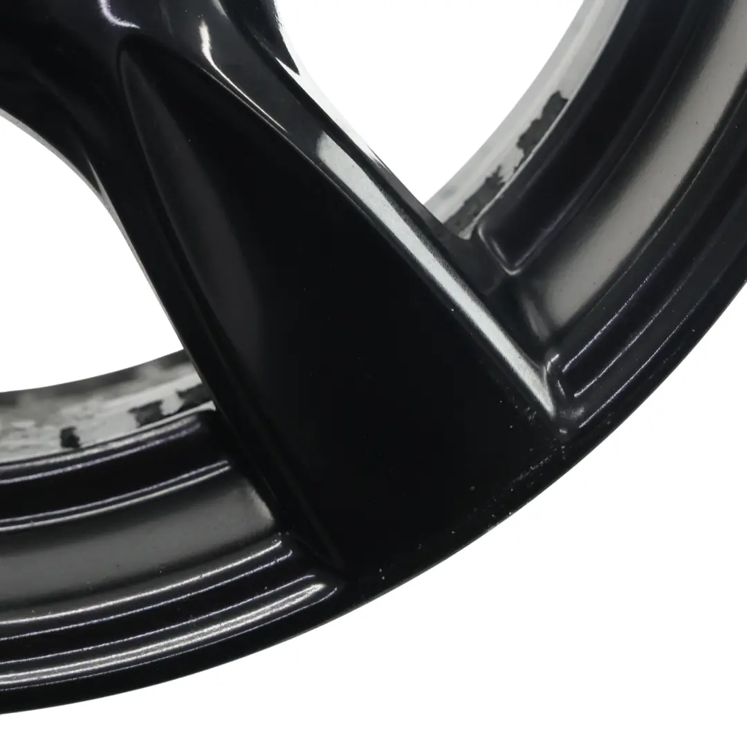 Llanta Aleación Negra 17" Radios Estrella 371 7J ET:47 para BMW E81 E82 E87 con número de pieza 6795561 BMW E81 E82 E87 Llanta Aleación Negra 17" Radios Estrella 371 7J ET:47 - SKU 6795561-5 - Número de pieza 6795561