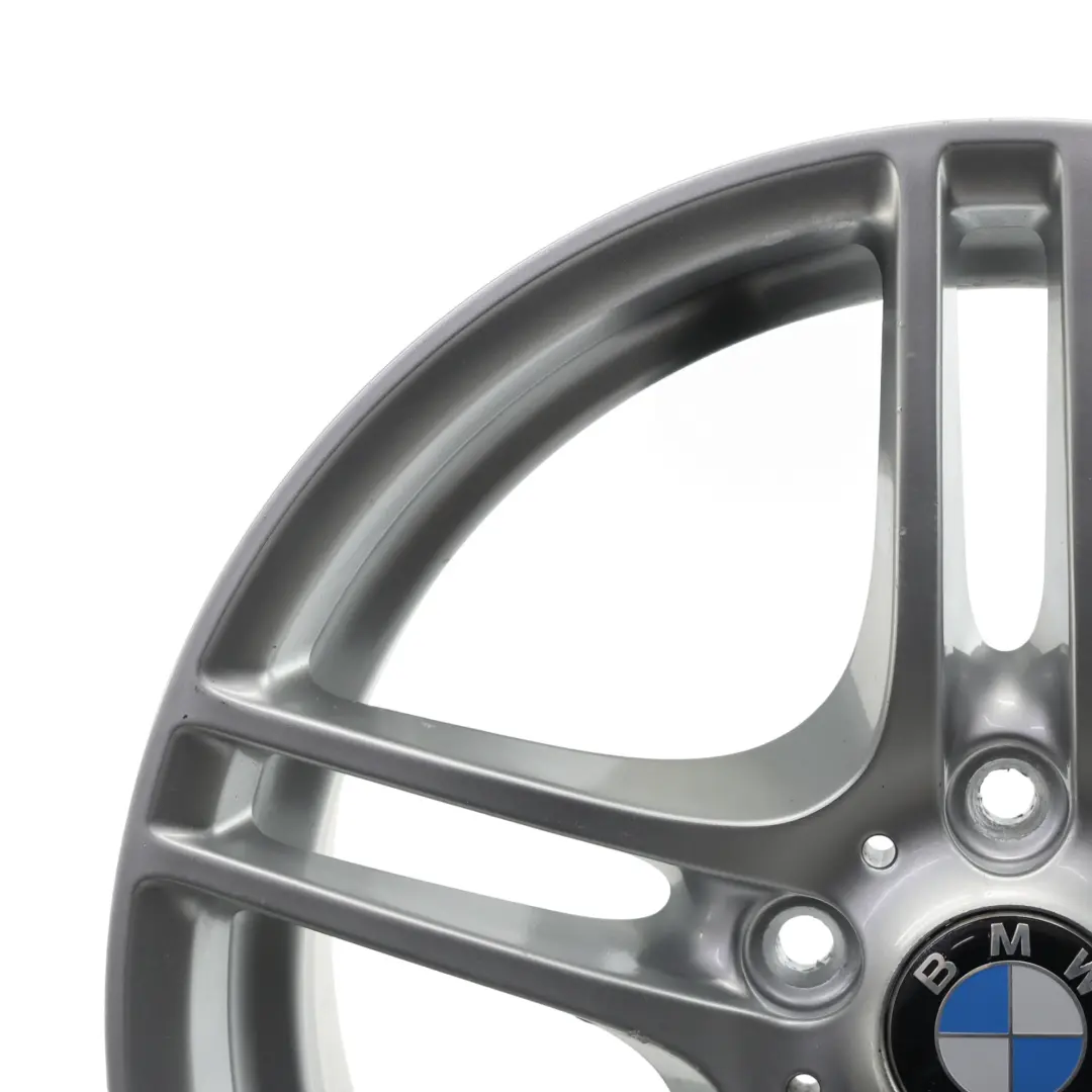 Llanta Aleación Delantera M Performance Doble Radio 18" 7,5J ET:49 para BMW E81 E87 con número de pieza 6856666 BMW E81 E87 Llanta Aleación Delantera M Performance Doble Radio 18" 7,5J ET:49 - SKU 6856666-1 - Número de pieza 6856666