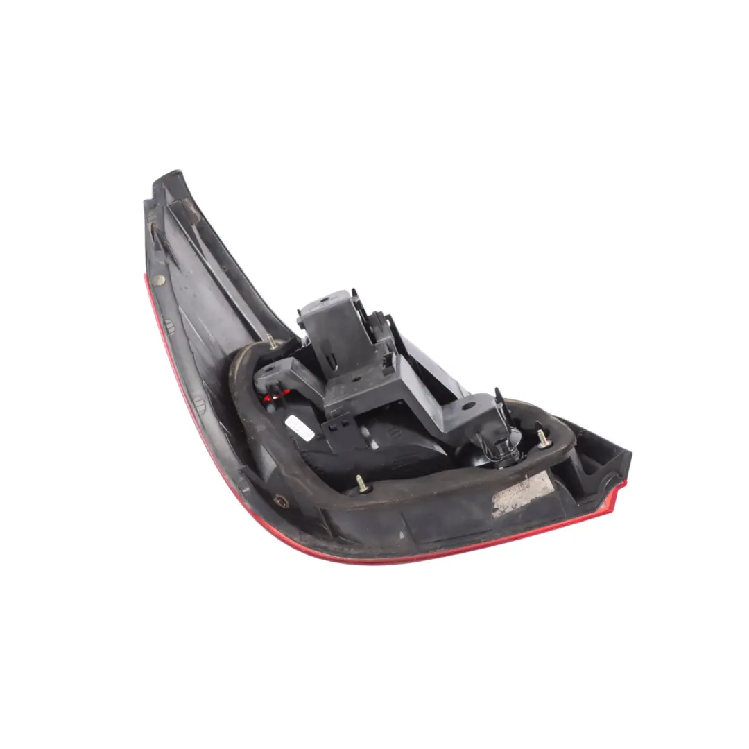 Fanale Posteriore Destro per BMW E60 con numero di parte 6910768 BMW E60 Fanale Posteriore Destro - SKU 6910768 - Numero di parte 6910768