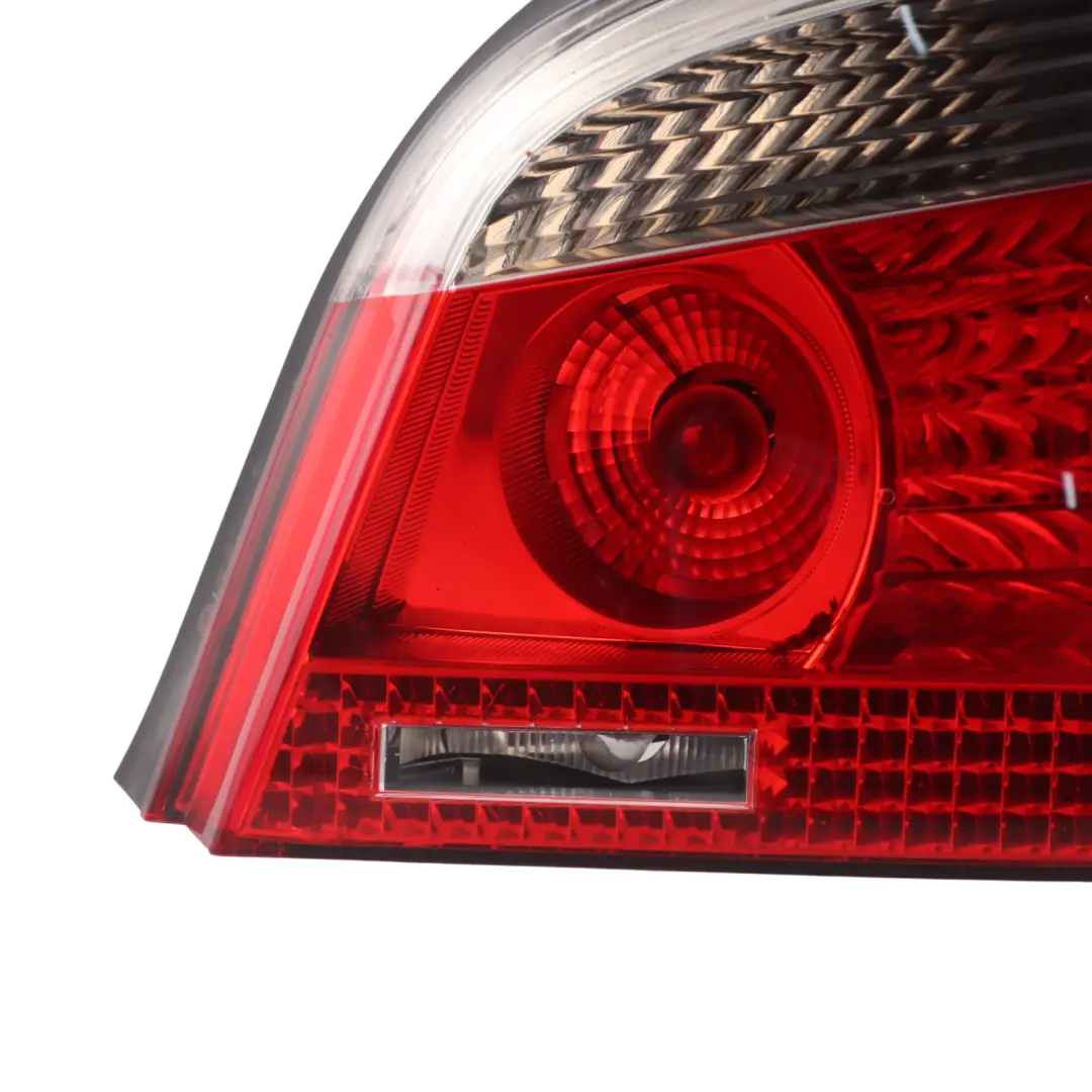 BMW E60 Lampa Tylna Prawa - SKU 6910768 - Numer Części 6910768