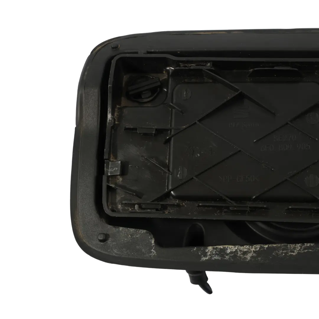 Seat Ibiza V Kraftstoff Tankklappe Deckel Basis Abdeckung - SKU 6F0809905J - Teilenummer 6F0809905J