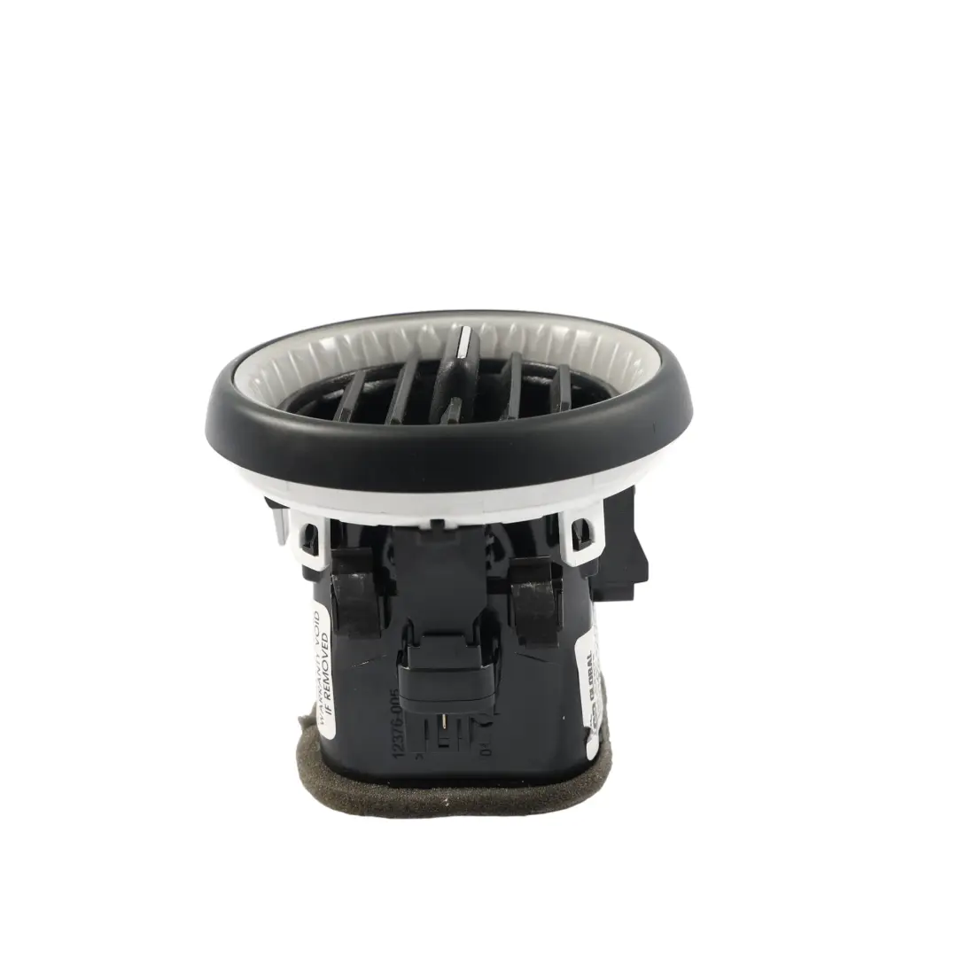 Kratka Nawiewu Powietrza Deski Rozdzielczej Prawa do Seat Ibiza 5 o numerze 6F0819204N Seat Ibiza 5 Kratka Nawiewu Powietrza Deski Rozdzielczej Prawa - SKU 6F0819204N-1 - Numer Części 6F0819204N