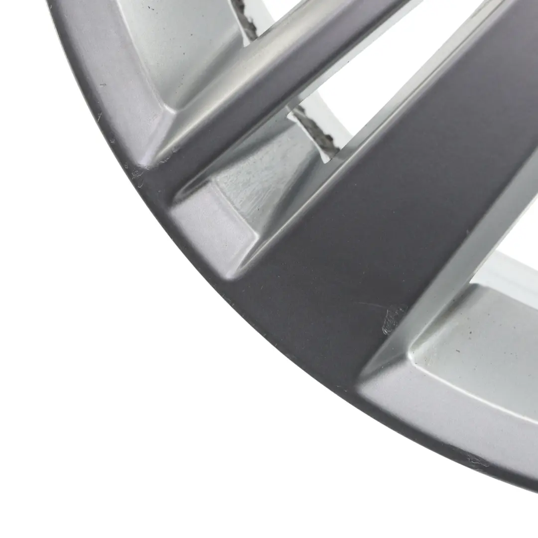 Silberne Leichtmetallfelge Alufelge 15" 6J ET:40 für Volkswagen Polo 6C mit Teilenummer 6QS601025C Volkswagen Polo 6C Silberne Leichtmetallfelge Alufelge 15" 6J ET:40 - SKU 6QS601025C-2 - Teilenummer 6QS601025C