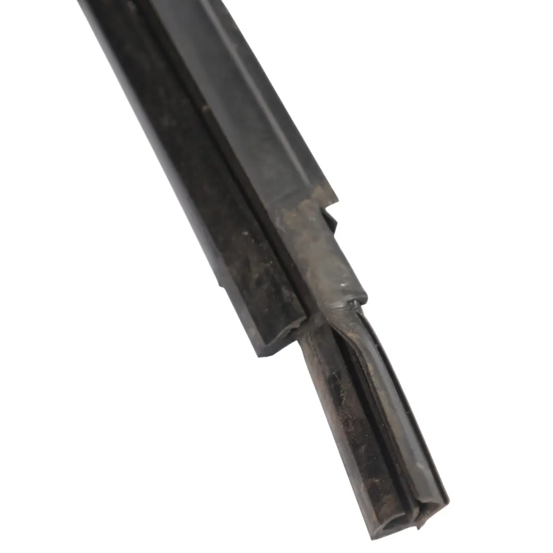 VW Volkswagen Polo 6R 3P Junta Goma Ventana Delantera Izquierda 6R3837431C - SKU 6R3837431B - Número de pieza 6R3837431B