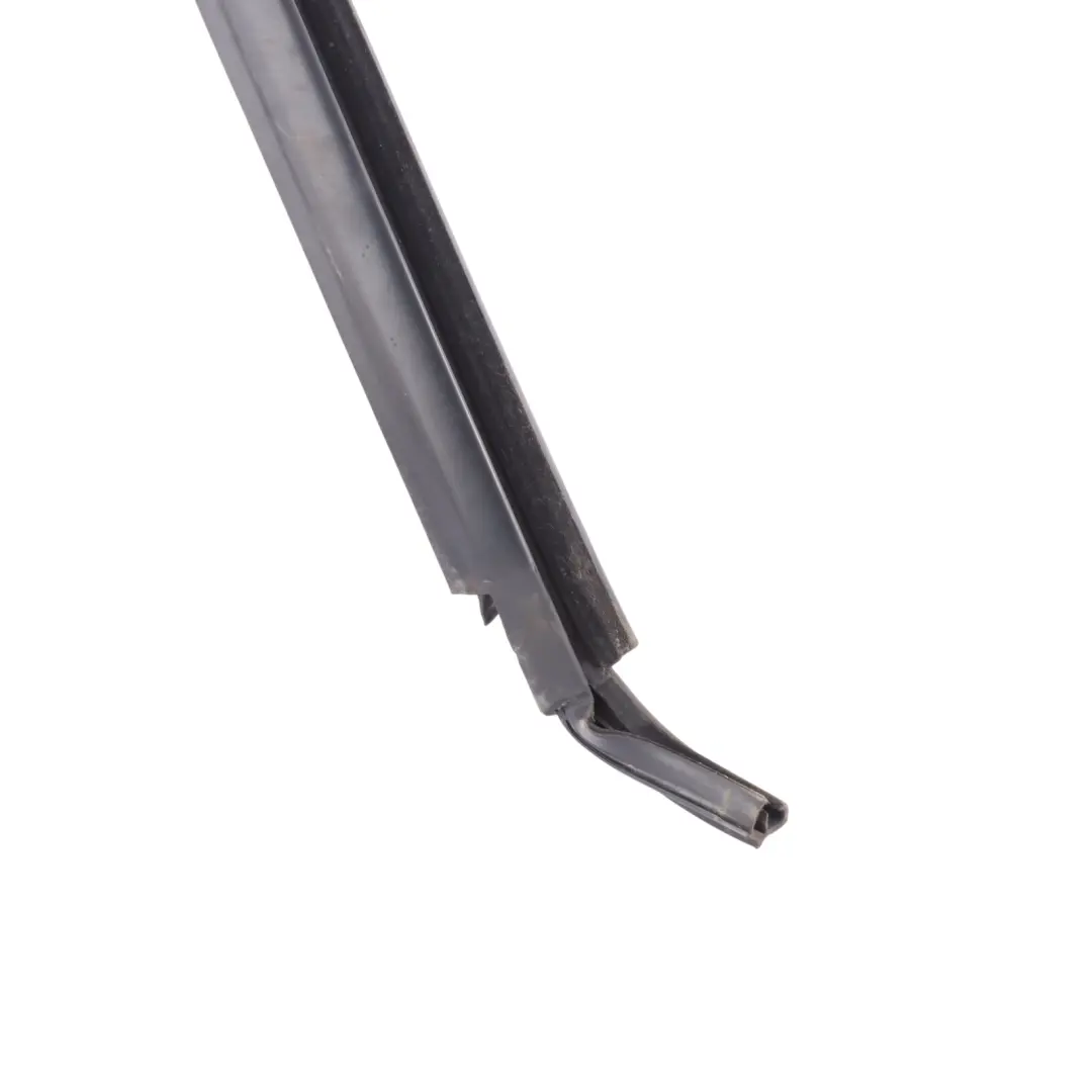 Portes Joint Étanchéité Vitre Avant Droit pour VW Polo 6R 3 à propos du numéro de pièce 6R3837432B VW Polo 6R 3 Portes Joint Étanchéité Vitre Avant Droit - SKU 6R3837432B - Numéro de pièce 6R3837432B