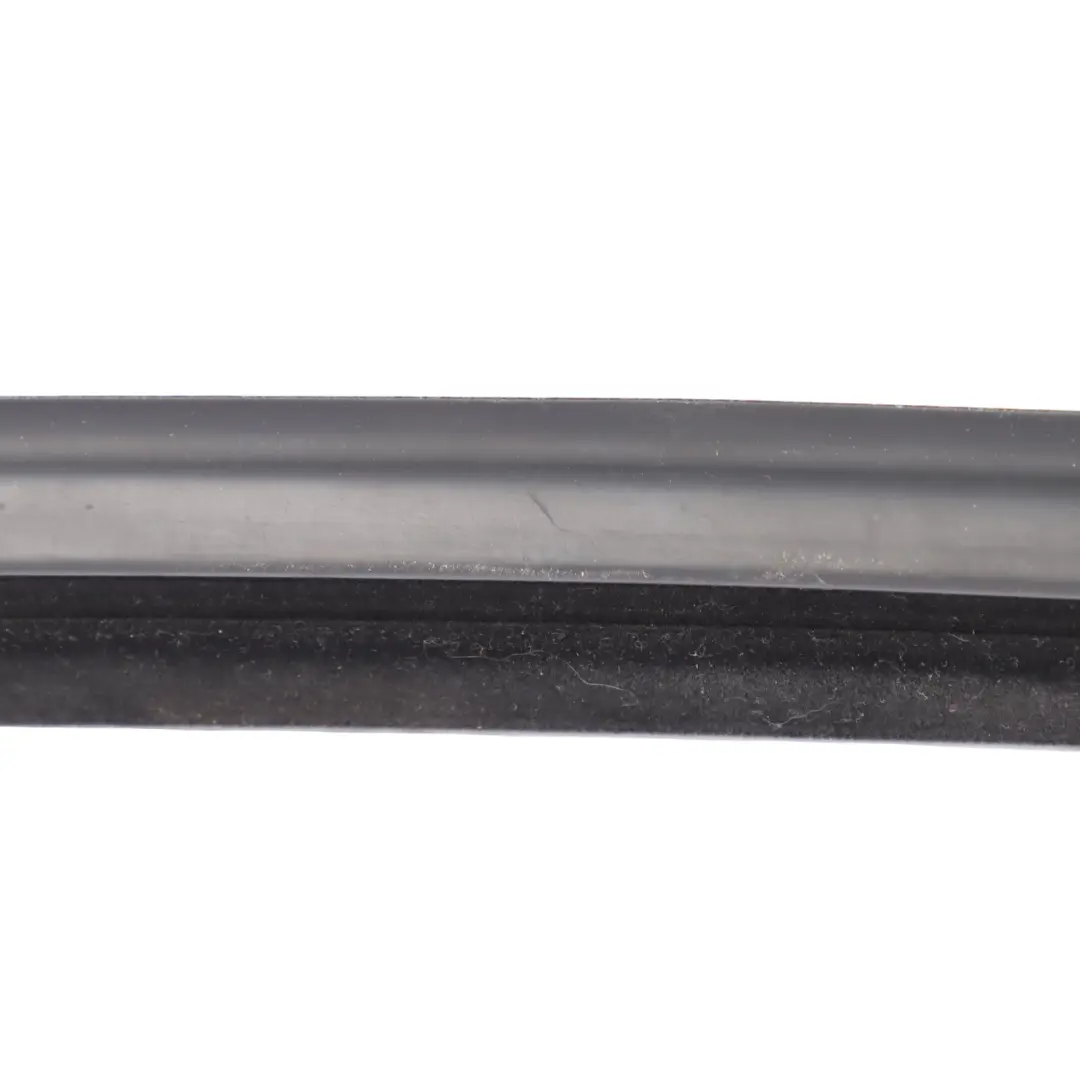 VW Polo 6R 3 Portes Joint Étanchéité Vitre Avant Droit - SKU 6R3837432B - Numéro de pièce 6R3837432B