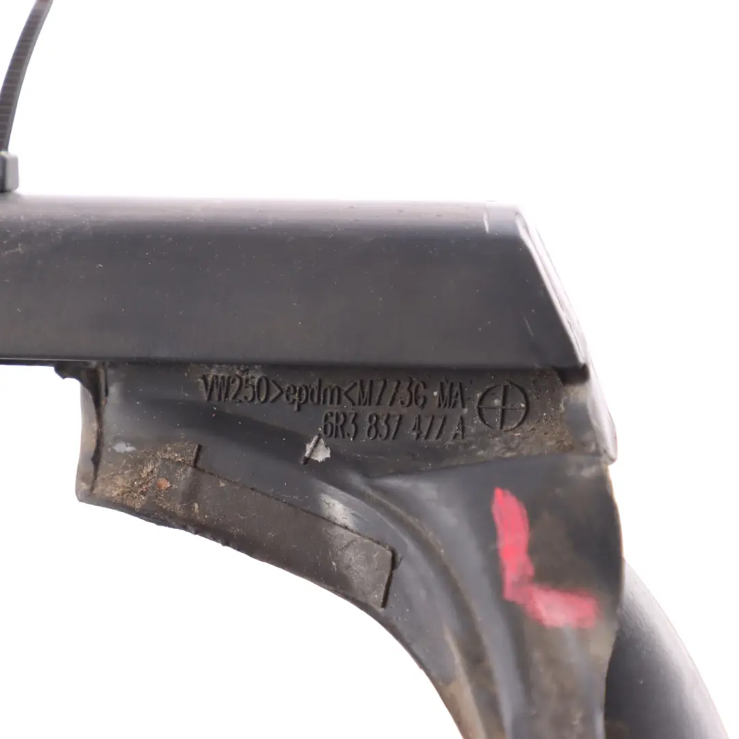 Mk5 6R Uszczelka Listwa Szyby Drzwi Przód Lewy do Volkswagen Polo o numerze 6R3837477A Volkswagen Polo Mk5 6R Uszczelka Listwa Szyby Drzwi Przód Lewy - SKU 6R3837477A - Numer Części 6R3837477A