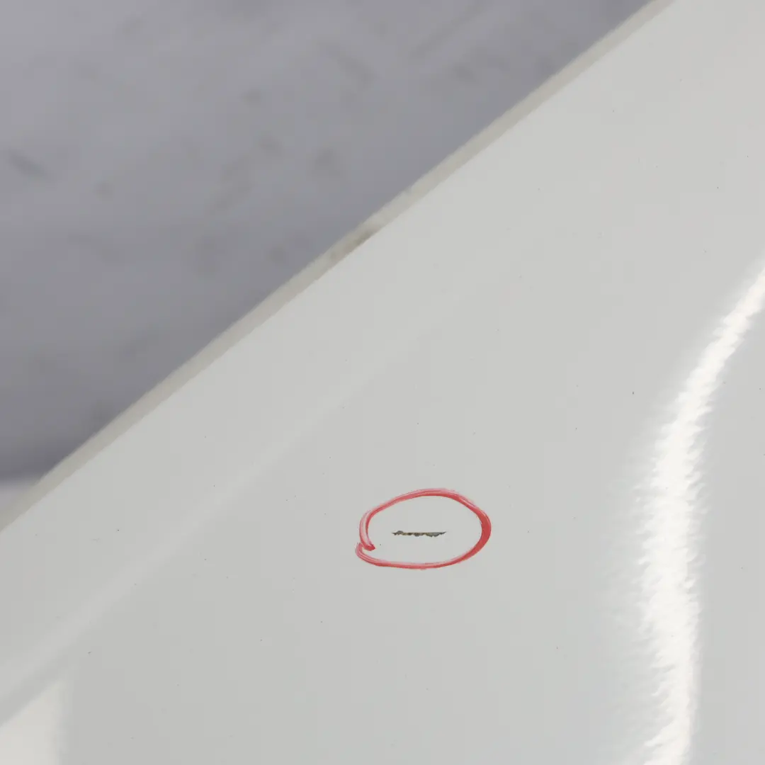 BMW E90 E91 Pannello laterale parafango anteriore sinistro Alpinweiss Bianco 300 - SKU 7135679-AW2 - Numero di parte 7135679