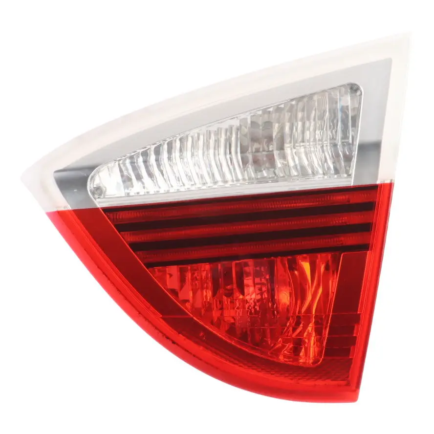 Fanale Posteriore Interno del Bagagliaio Portellone Destro per BMW E91 con numero di parte 7160064 BMW E91 Fanale Posteriore Interno del Bagagliaio Portellone Destro - SKU 7160064 - Numero di parte 7160064