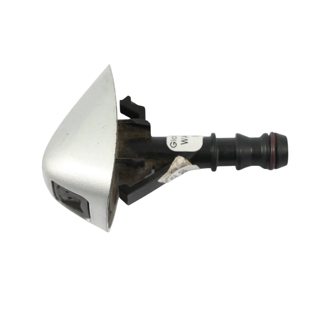 Buse Lave Phare Droite Côté Passager Couleur Argent Titane - 354 pour BMW E81 E88 à propos du numéro de pièce 7179466 BMW E81 E88 Buse Lave Phare Droite Côté Passager Couleur Argent Titane - 354 - SKU 7179466-TS - Numéro de pièce 7179466