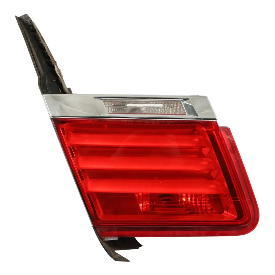 Lampada Posteriore Nel Portellone Bagagliaio Sinistra per BMW F01 F02 F04 con numero di parte 7182205 BMW F01 F02 F04 Lampada Posteriore Nel Portellone Bagagliaio Sinistra - SKU 7182205-2 - Numero di parte 7182205