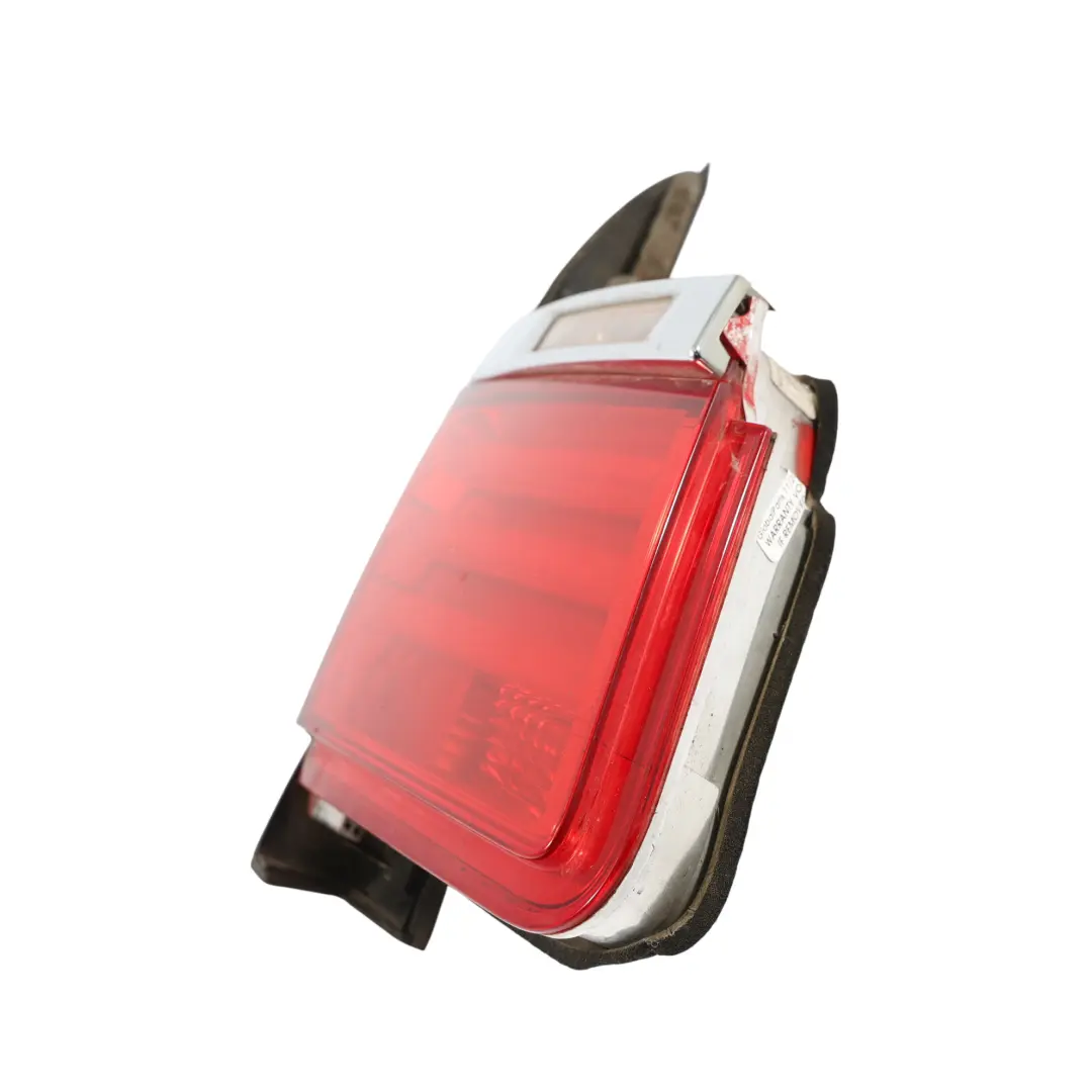 Lampa W Klapę Bagażnika Lewa Tylna Lewy Tył do BMW F01 F02 F04 o numerze 7182205 BMW F01 F02 F04 Lampa W Klapę Bagażnika Lewa Tylna Lewy Tył - SKU 7182205-2 - Numer Części 7182205