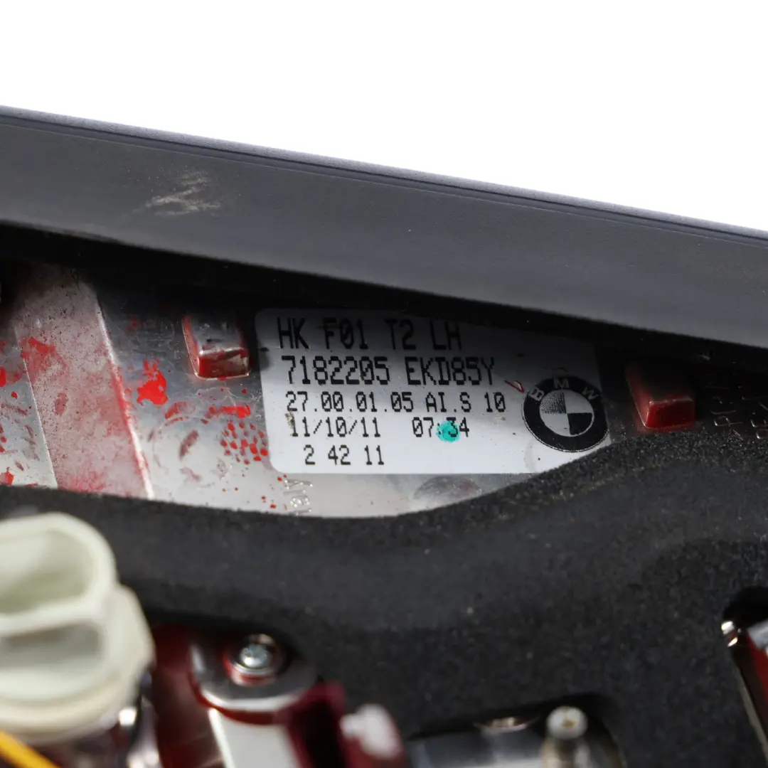 Lampada Posteriore Nel Portellone Bagagliaio Sinistra per BMW F01 F02 F04 con numero di parte 7182205 BMW F01 F02 F04 Lampada Posteriore Nel Portellone Bagagliaio Sinistra - SKU 7182205-2 - Numero di parte 7182205