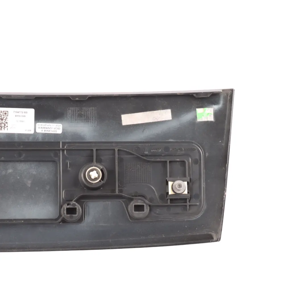 Stop Lamp Third Brake Light Cover Black Sapphire Metallic 475 to BMW Z4 E89 with Part number 7194772 BMW Z4 E89 Stop Lamp Third Brake Light Cover Black Sapphire Metallic 475 - SKU 7194772-BS - Part number 7194772