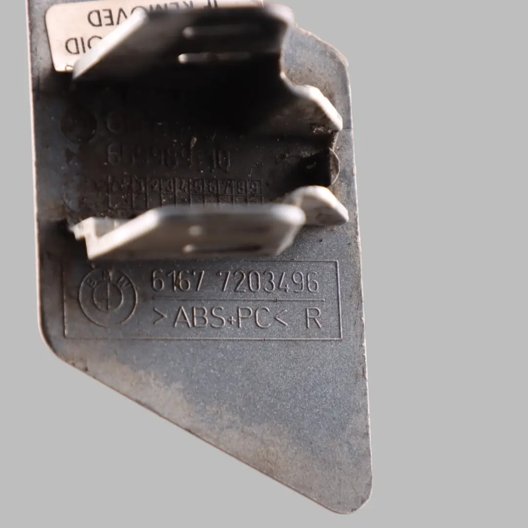 BMW E90 E91 LCI Cover Spray Nozzle Flap Right O/S Alpinweiss 3 - 300 - SKU 7211210-AW - Part number 7203496