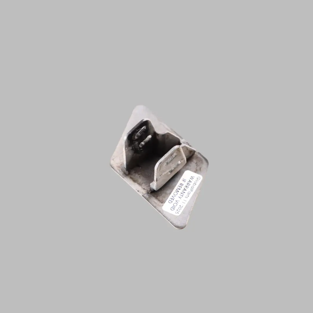 BMW E90 E91 LCI Cover Spray Nozzle Flap Left N/S Alpinweiss 3 - 300 7203495 - SKU 7211209-AW - Part number 7211209