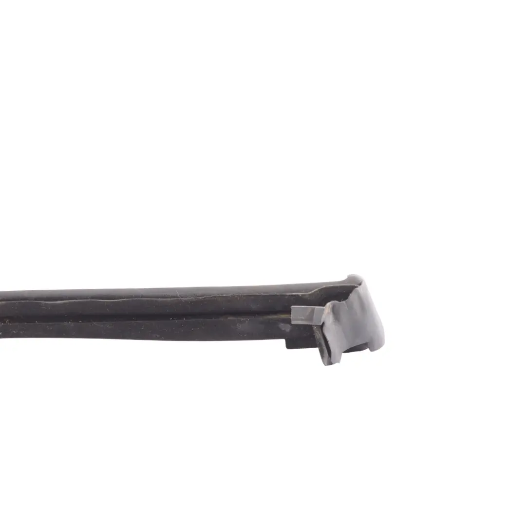 Pannello Copertura Finestrino Porta Posteriore Interno Destro per BMW F12 con numero di parte 7221304 BMW F12 Pannello Copertura Finestrino Porta Posteriore Interno Destro - SKU 7221304 - Numero di parte 7221304