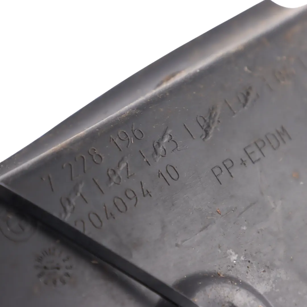 Trunk Lid Centre Gutter Strip Boot Lid Water Deflector Trim 7228198 to BMW F12 with Part number 7228196 BMW F12 Trunk Lid Centre Gutter Strip Boot Lid Water Deflector Trim 7228198 - SKU 7228196 - Part number 7228196